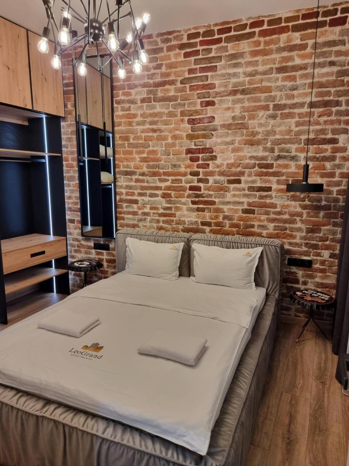 Leogrand Apartments On Krakivska 26 Lwów Zewnętrze zdjęcie